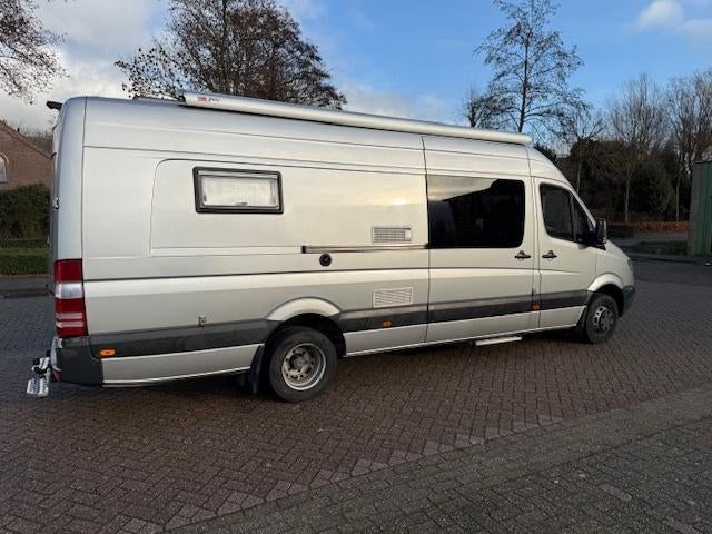 Mercedes 519 Buscamper 2011 met grote garage, lengte 7,25M, Chemisch toilet, Luifel, Tot en met 2, Handgeschakeld
