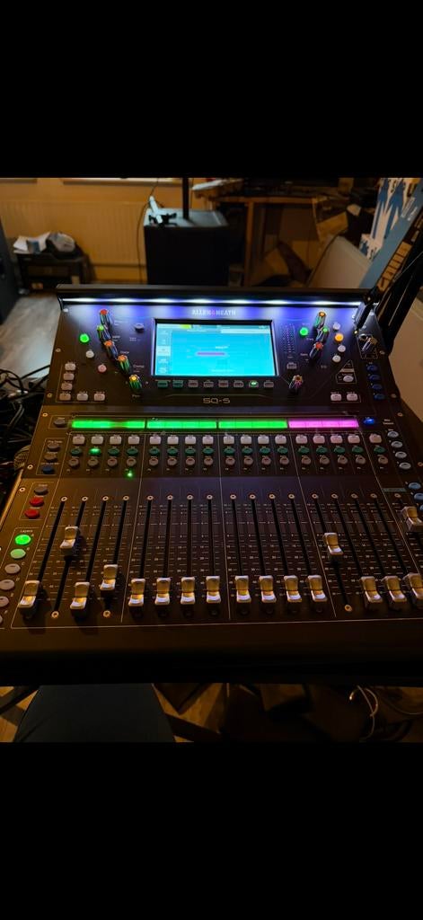 Allen & Heath SQ-5 mengpaneel, Ophalen of Verzenden, Gebruikt, 20 kanalen of meer, Microfooningang