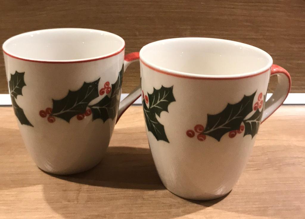 2x Vic’s handbeschilderde bekers kerst, Diversen, Kerst, Onbekend, Ophalen of Verzenden, Zo goed als nieuw, Onbekend