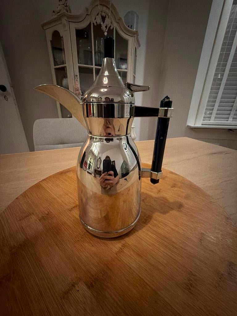 Arabische thermoskan voor Arabische Koffie uit Dammam, Ophalen of Verzenden, Zo goed als nieuw