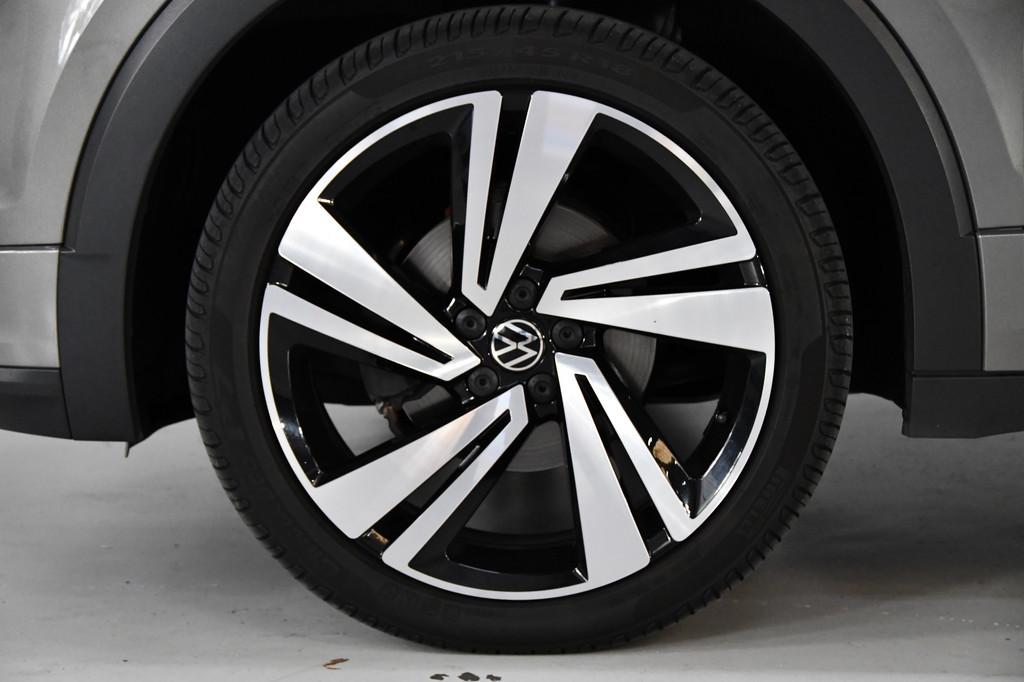 Volkswagen T-Cross 1.5 TSI DSG 3X R-Line, Gebruikt, Zwart, Overige carrosserieën, Bruin