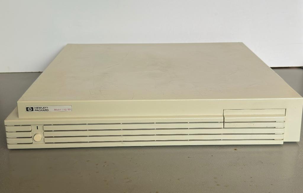 HP 9000 712/80 workstation, Computers en Software, Vintage Computers, Ophalen