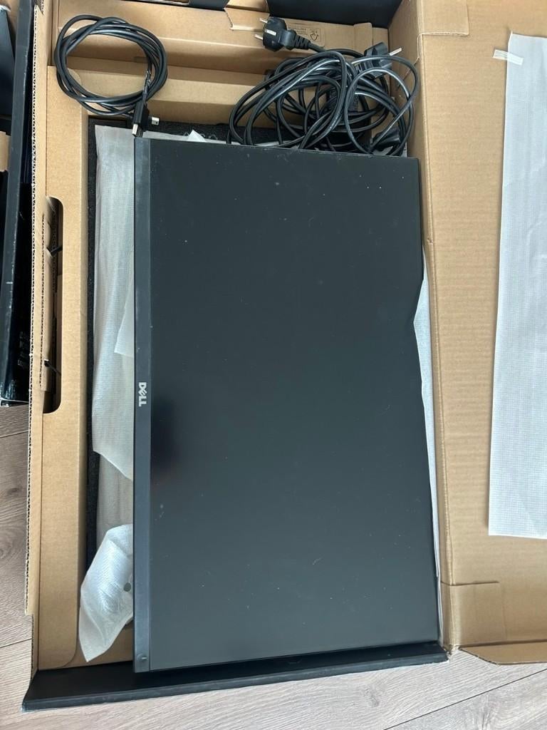 2x Dell UltraSharp UP2516D (25") monitoren, Computers en Software, Monitoren, HDMI, IPS, Ophalen of Verzenden, Zo goed als nieuw