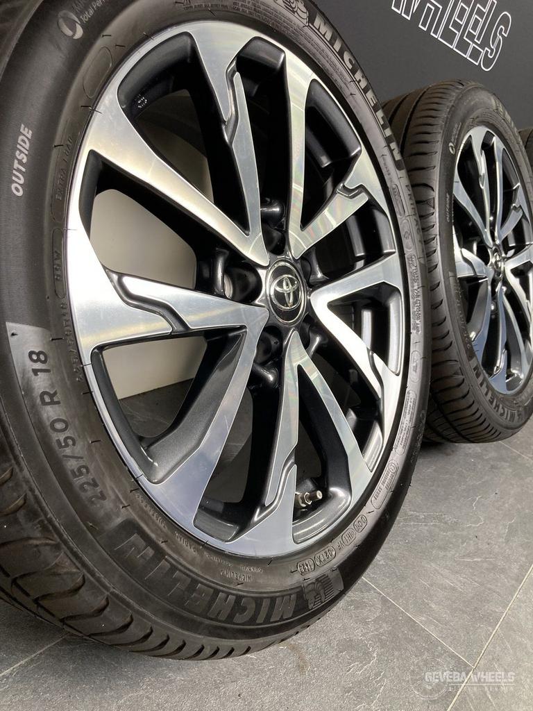 18” originele Toyota Corolla Cross velgen + banden 5x114.3, 18 inch, Gebruikt, -, -