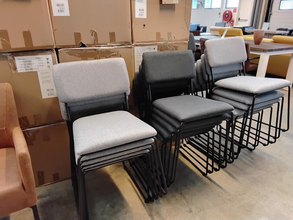 Eetstoelen 50= per stuk ( 4 voor 150=) Twee kleuren leverbr., Ophalen, Nieuw, Vijf, Zes of meer stoelen, Stof