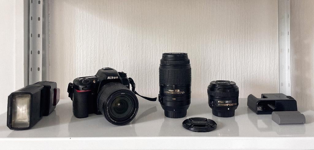 Camera set - Nikon D7500 with three lenses, flash, batteries, Audio, Tv en Foto, Fotocamera's Digitaal, Gebruikt, Spiegelreflex