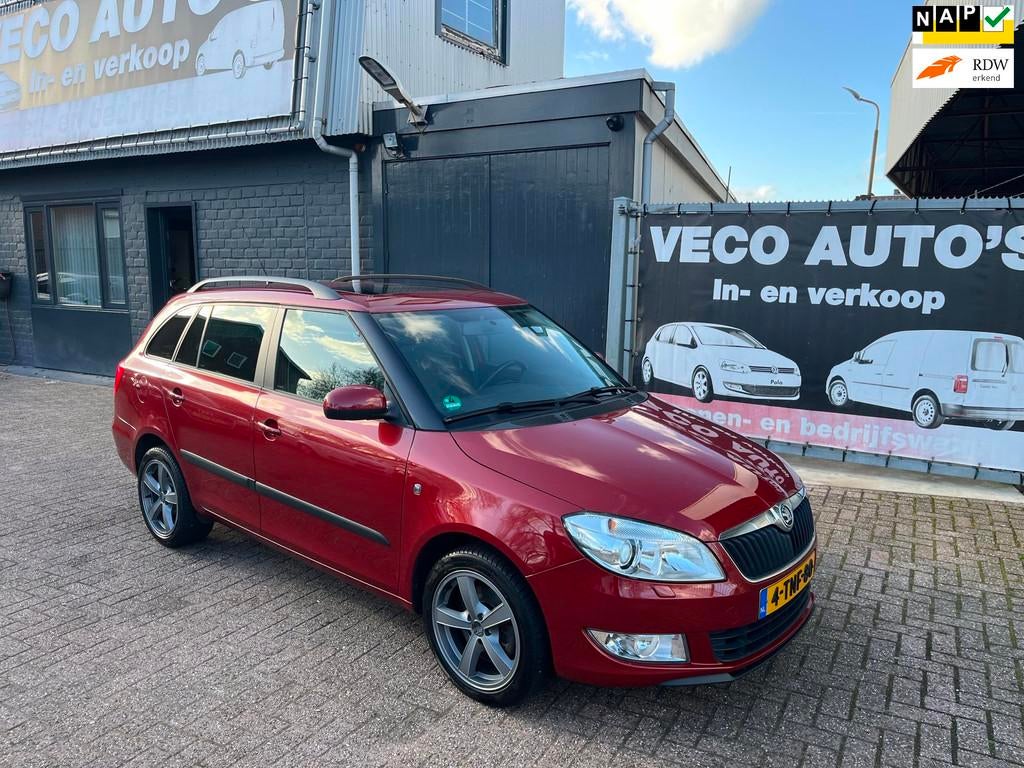 Skoda Fabia Combi 1.2 TSI Sprint automaat nieuwstaat clima d, Euro 5, Stof, Gebruikt, Zwart
