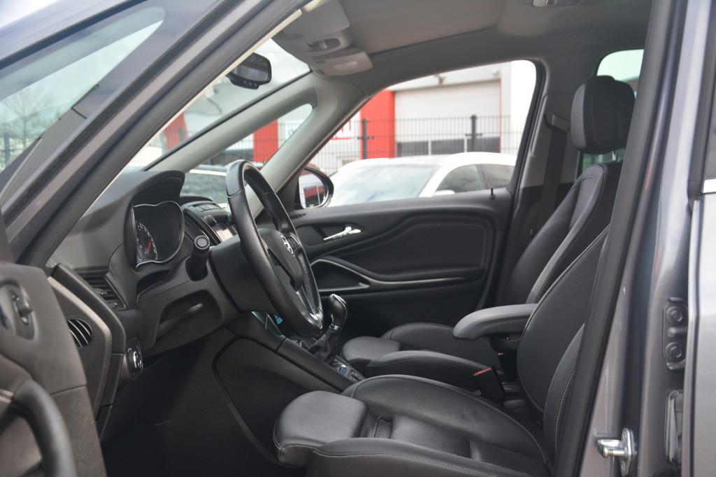 Opel Zafira 1.4 Turbo Business Executive 7p. | Navigatie | B, Auto's, Opel, 15 km/l, Gebruikt, 4 cilinders, 7 stoelen