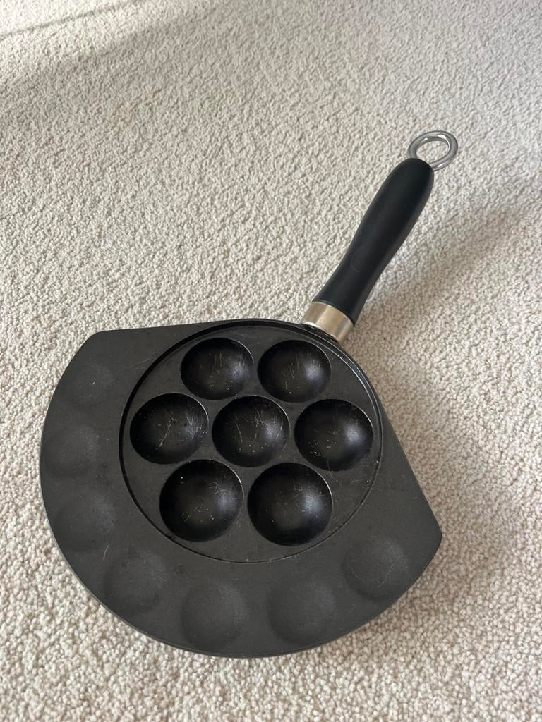 Poffertjespan, Ophalen of Verzenden, Zwart, Metaal, Overige typen