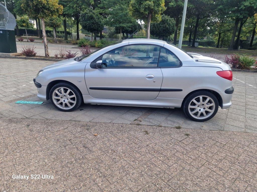 Peugeot 206 CC 1.6-16V, Voorwielaandrijving, Gebruikt, 4 cilinders, Cabriolet