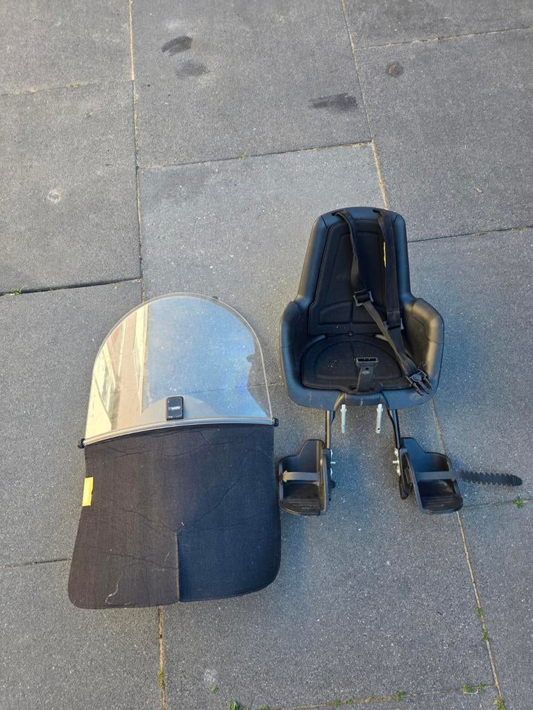 Bobike voorzitje met windscherm en achterzitje, Fietsen en Brommers, Fietsaccessoires | Fietsstoeltjes, Ophalen, Voetsteuntjes