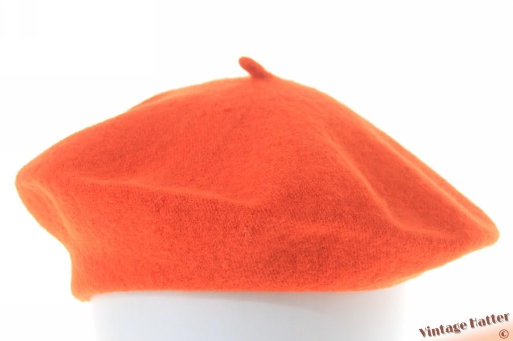 Nieuwe Alpino Baret in bijna alle kleuren one size fits all, Ophalen of Verzenden, Nieuw, Maat 38/40 (M), Muts