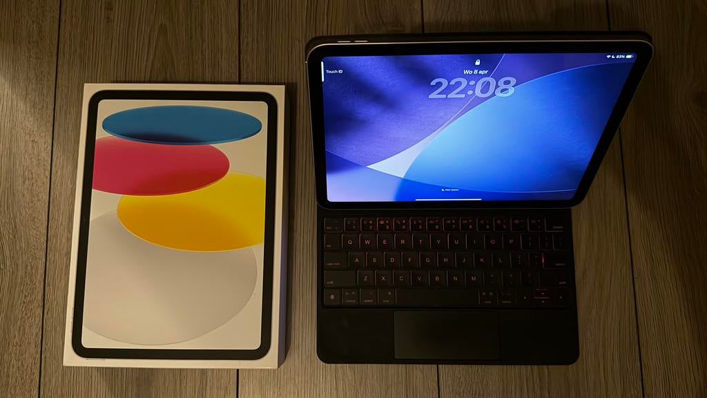 iPad 10e generatie 10.9 inch + toetsenbord, Computers en Software, Android Tablets, Ophalen of Verzenden, Zo goed als nieuw, 10 inch