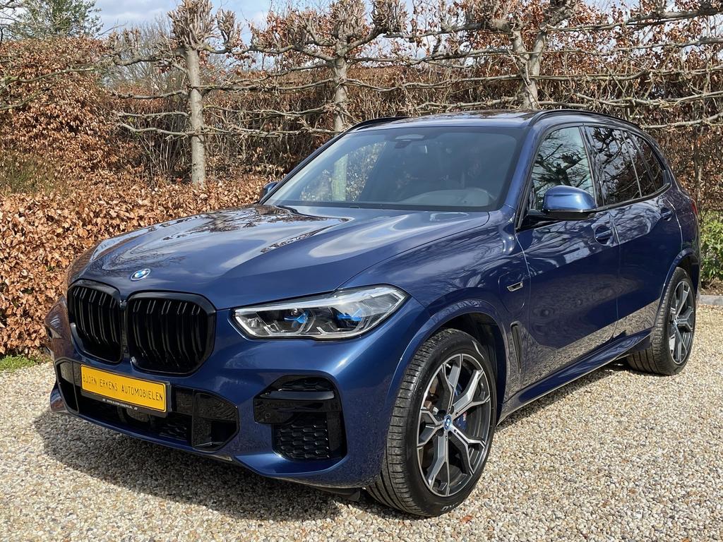 X5 45E M SPORT PERFORMANCE - PANO DAK - 21" - PHYTONICBLAU, Auto's, BMW, Blauw, USB, Vierwielaandrijving, Hybride Elektrisch/Benzine