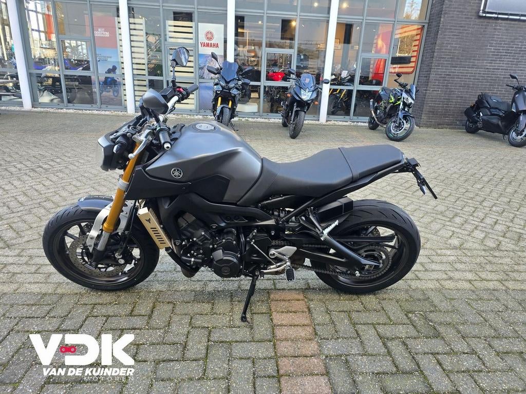 YAMAHA MT 09 ABS (bj 2015) - foto 3