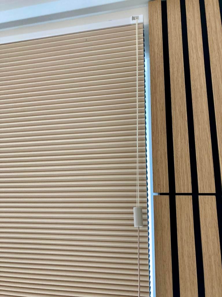 Gloednieuw plissé gordijn 1.80 br, 1.05 hoog, Ophalen, Zo goed als nieuw, Beige