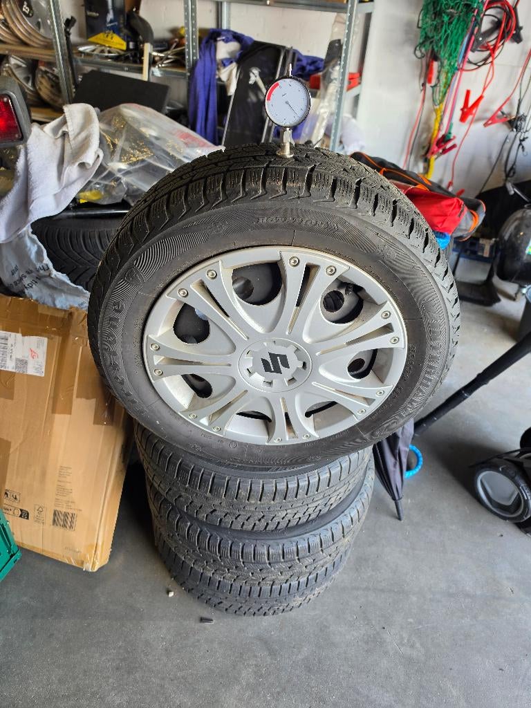 SUZUKI SWIFT BANDENSET 15INCH, Gebruikt, 15 inch, Banden en Velgen, Winterbanden
