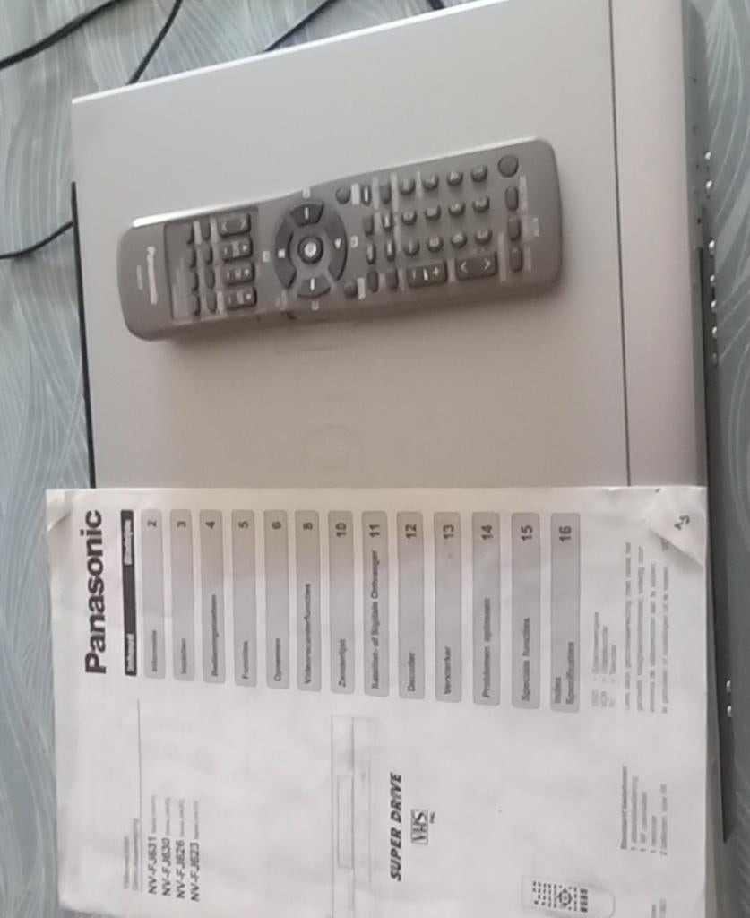 Te koop, video recorder Panasonic, Audio, Tv en Foto, Videospelers, Ophalen, Gebruikt, VHS-speler of -recorder
