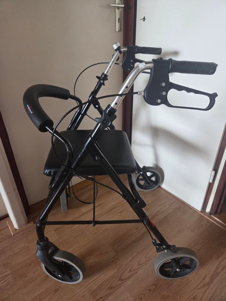 Rollator incl reserve onderdelen - bieden teab, Ophalen, Opvouwbaar, Zo goed als nieuw