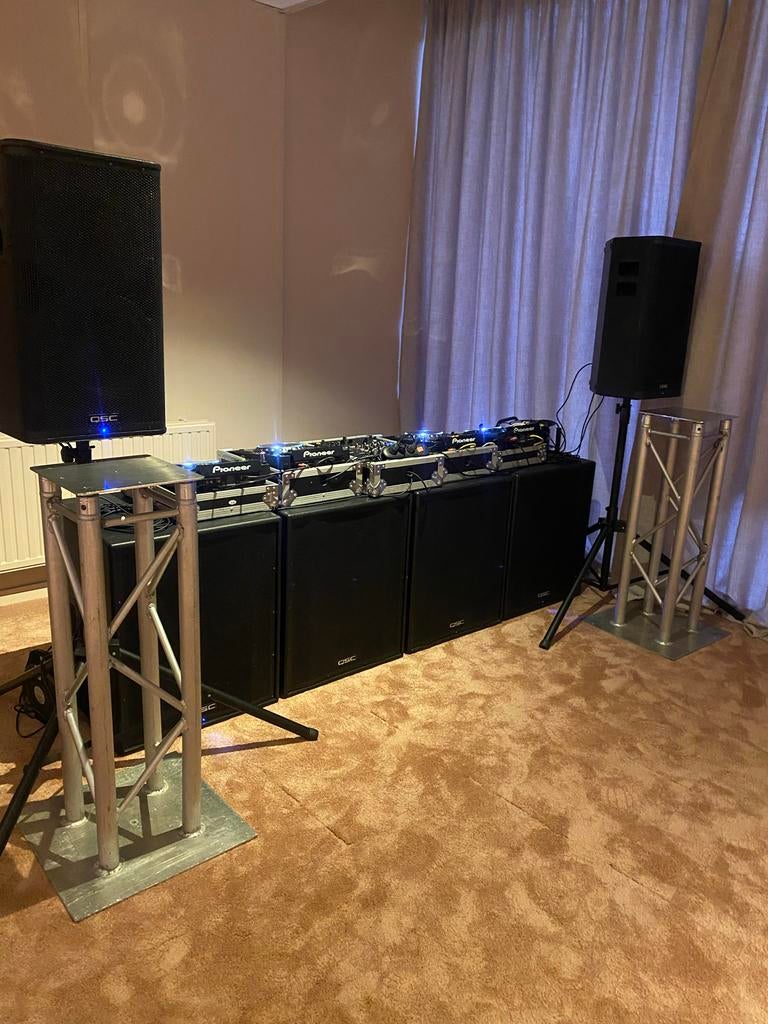 QSC speaker set, Audio, Tv en Foto, Luidsprekers, Overige merken, Gebruikt, Ophalen of Verzenden, Complete surroundset