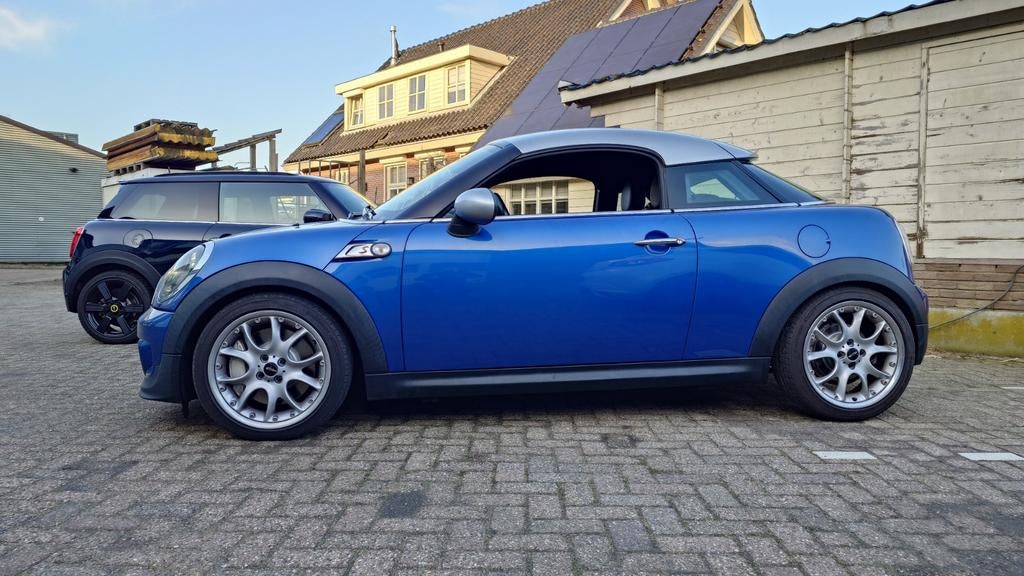 Mini 1.6 Cooper S Coupe, Auto's, Zwart, 4 cilinders, Blauw, Handgeschakeld