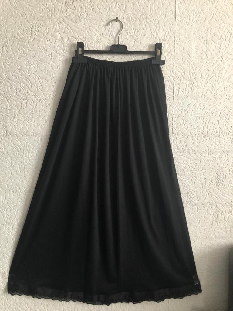 Maat S t/m XL - onderrok met katoenen  kant - diverse -, Overige kleuren, Ophalen of Verzenden, Zo goed als nieuw, Maat 34 (XS) of kleiner