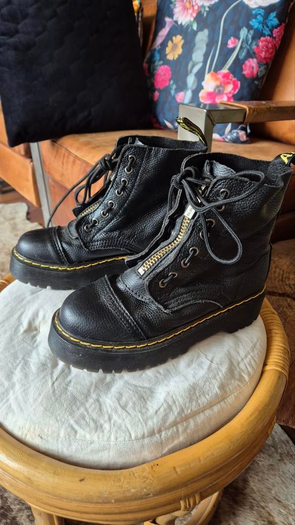 Dr Martens sinclair zacht leren Platformlaarzen
Mt 39, Kleding | Dames, Schoenen, Zwart, Lage of Enkellaarzen, Ophalen of Verzenden