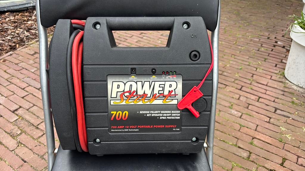 Powerstart 700 startbooster., Auto-onderdelen, Accu's en Toebehoren, Ophalen of Verzenden