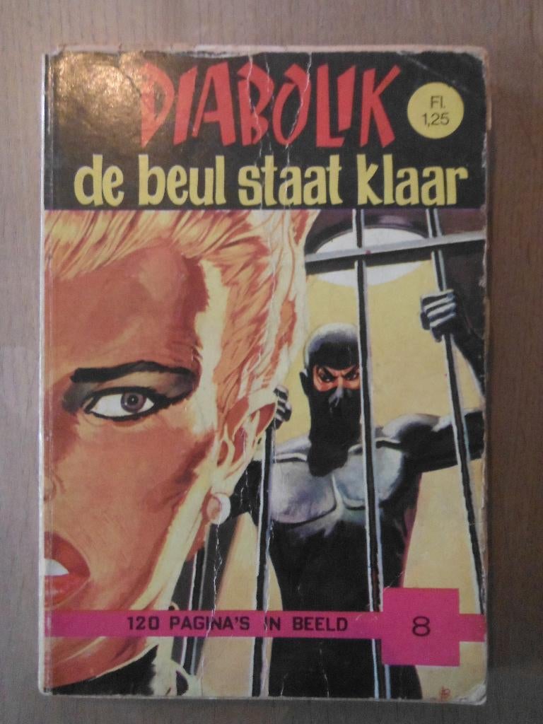 Diabolik. Superstrip 8 X, Meerdere stripboeken, Ophalen of Verzenden, Gelezen