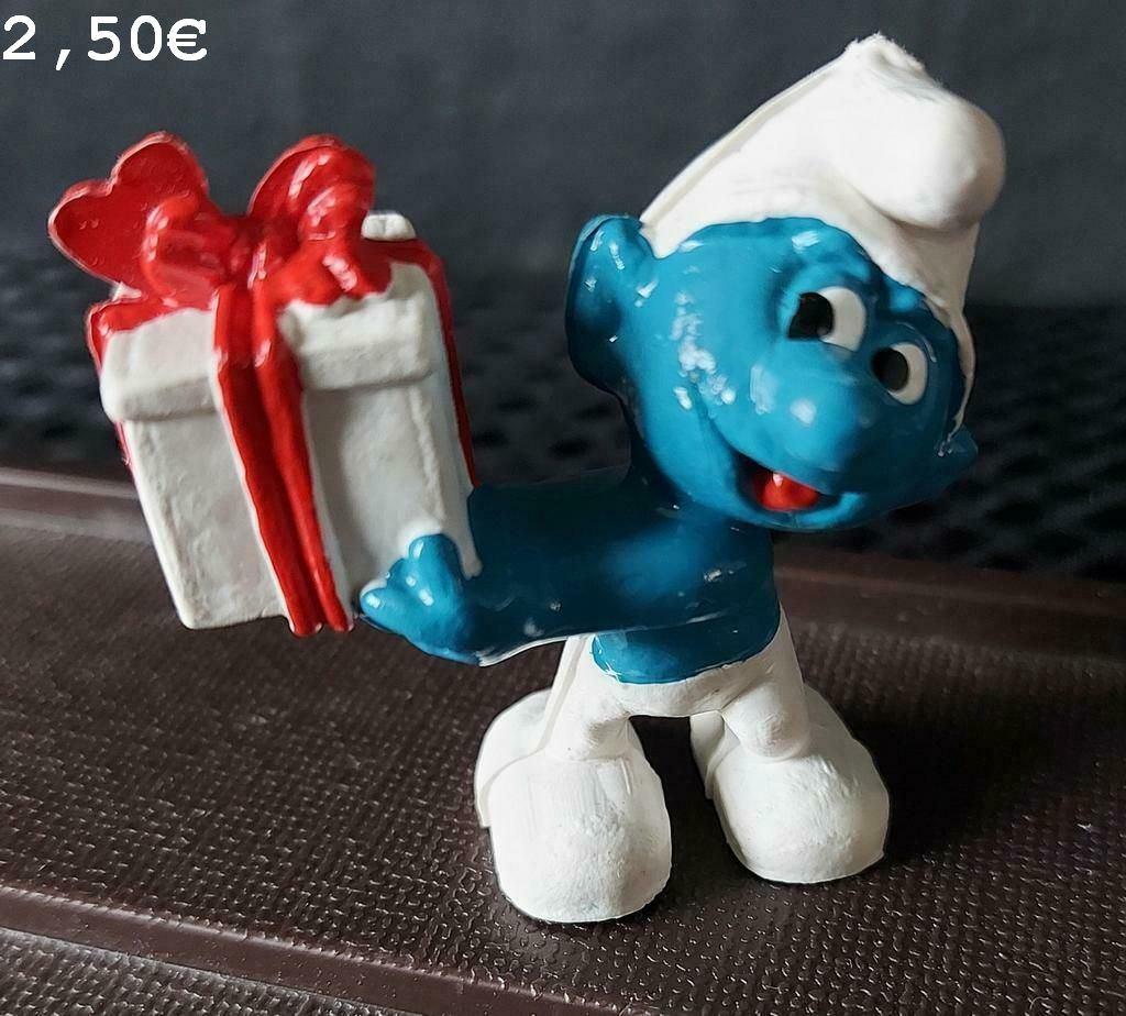 Cadeau smurf peyo, Verzamelen, Smurfen, Ophalen of Verzenden, Zo goed als nieuw, Verschillende Smurfen