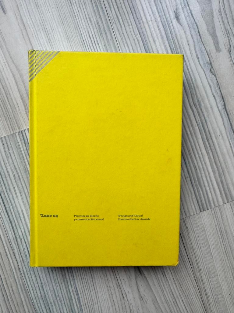 Laus 04. Best of Graphic Design and Advertising in Spain, Ophalen of Verzenden, Zo goed als nieuw, Overige onderwerpen