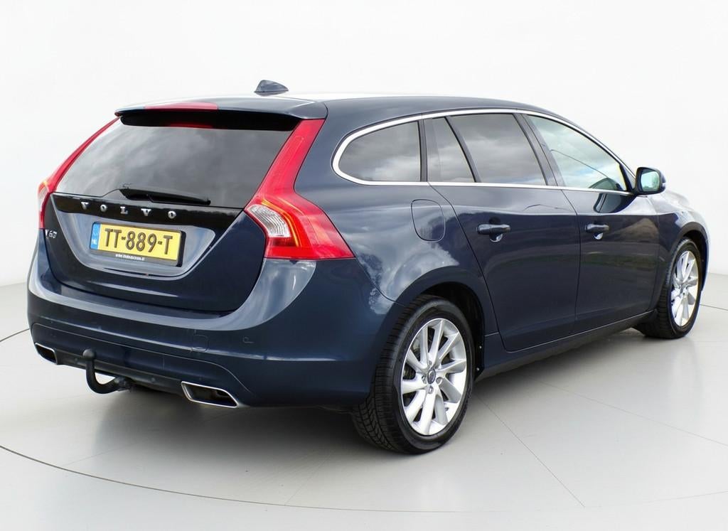 Volvo V60 2.0 D4 Summum|Cruise|Navi|Trekhaak|PDC|Stoelverw., 1502 kg, Euro 6, 4 cilinders, Blauw
