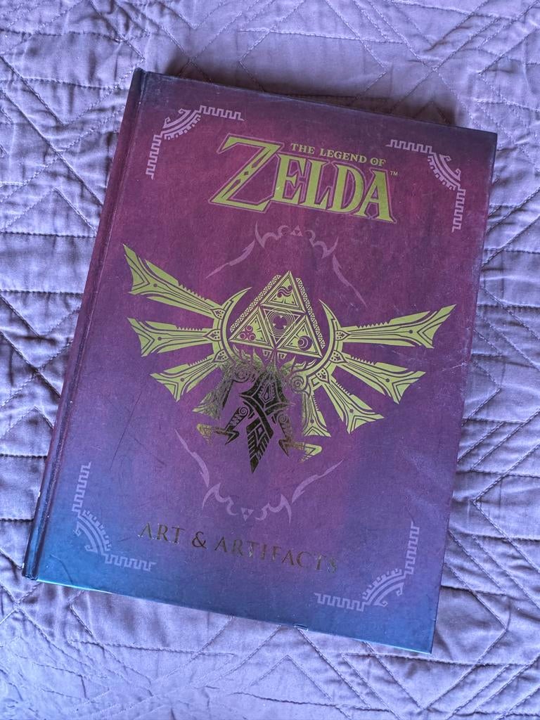 The Legend of Zelda Art & Artifacts boek, Boeken, Ophalen of Verzenden, Gelezen