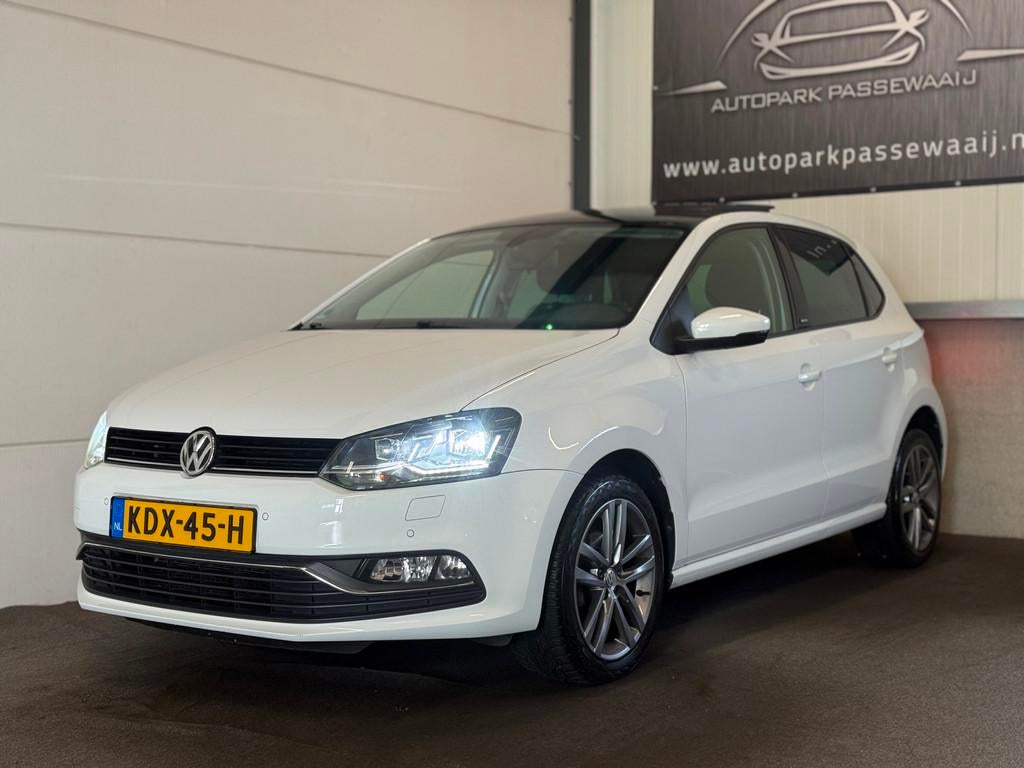 Volkswagen POLO 1.2 TSI Highline Pano, LED, Stoelverwarming,, Auto's, Stof, Gebruikt, 4 cilinders, 1039 kg