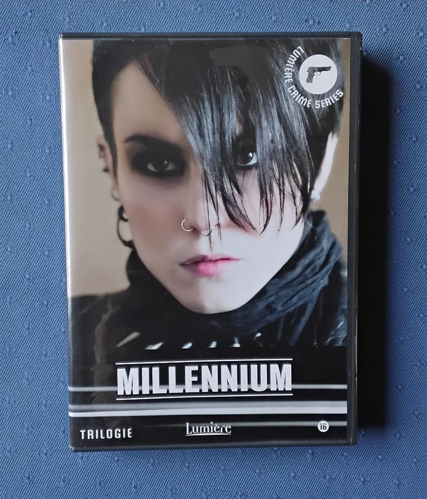 DVD Millennium trilogie Stieg Larsson (Lumière), Ophalen, Vanaf 16 jaar, Overige gebieden, Boxset