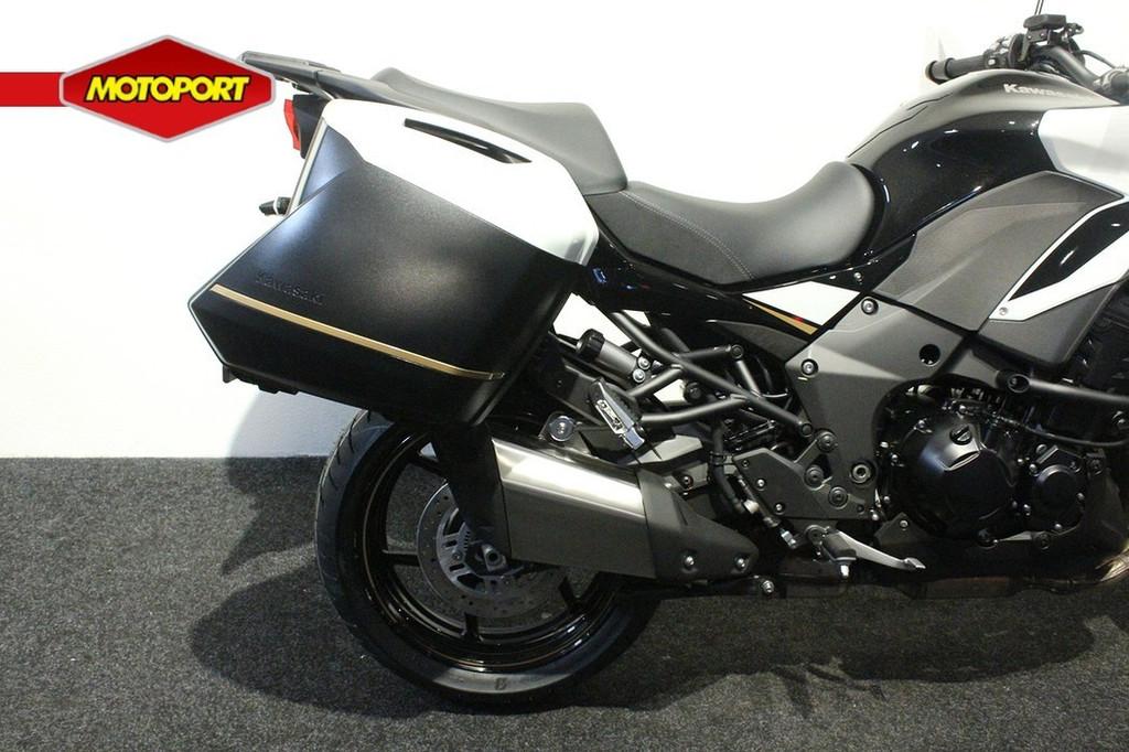 Kawasaki Versys 1100 S - foto 3