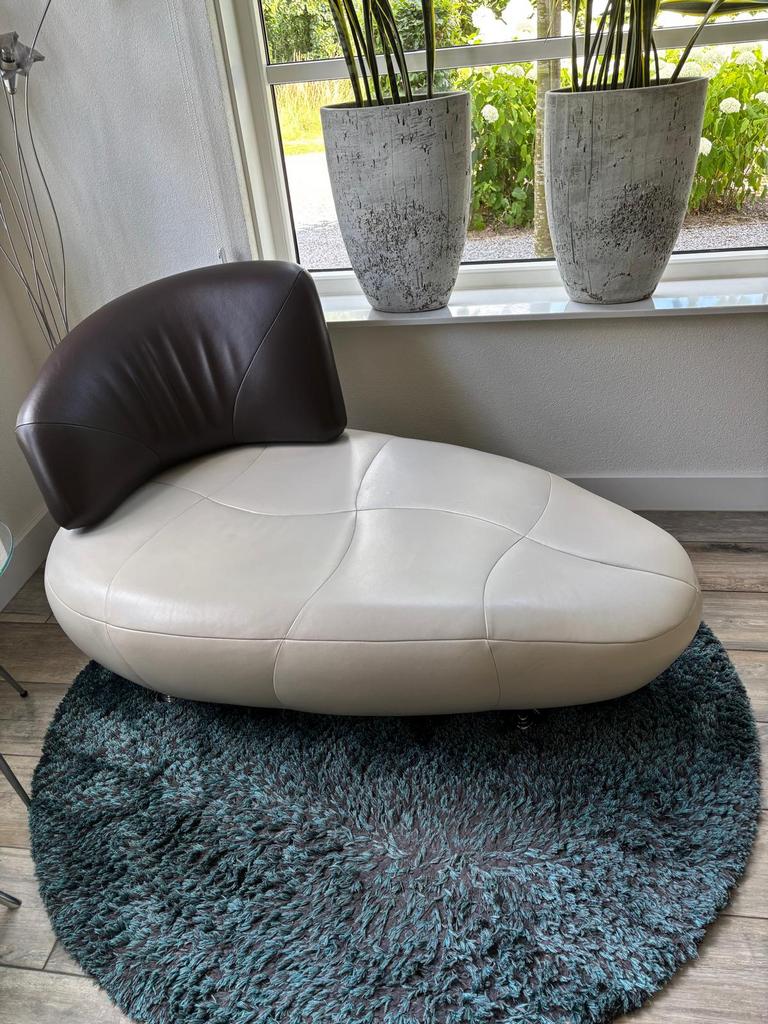 Designicoon: Leolux Kikko Chaise Longue (Leder) In topstaat!, Ophalen, Eenpersoons, Zo goed als nieuw, Leer