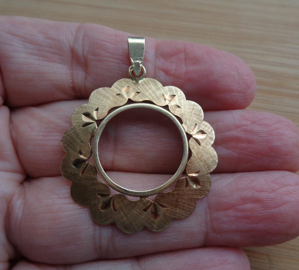 14 karaat gouden krans hanger voor munt [471], Verzenden, Zo goed als nieuw, Goud, Goud