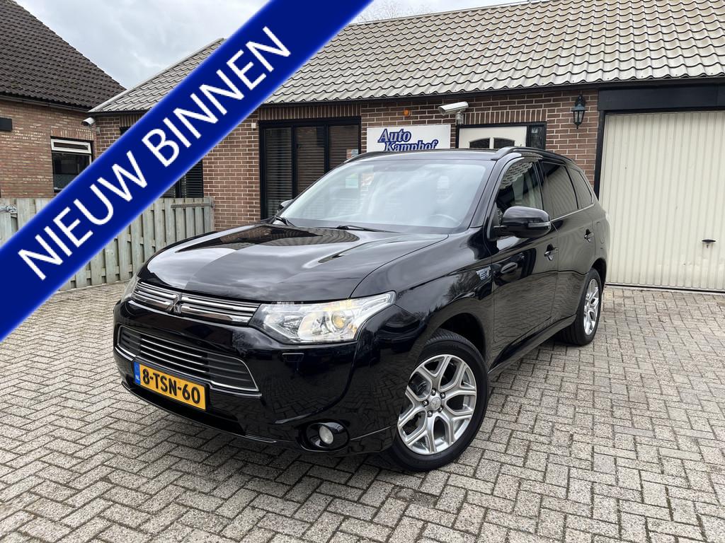 Mitsubishi Outlander 2.0 PHEV Executive Edition Trekhaak, Automaat, Zwart, 4 cilinders, Lichtsensor