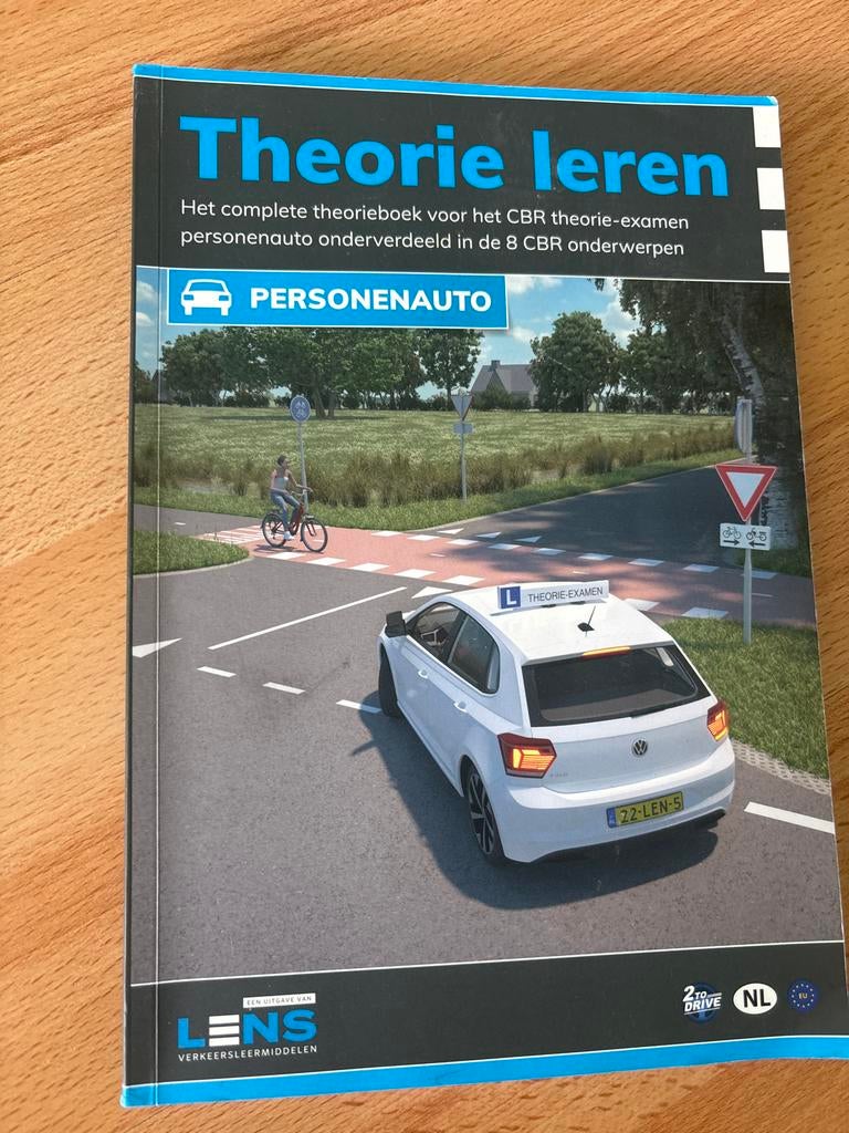Theorieboek Personenauto CBR Examen - Theorie Leren, Ophalen of Verzenden, Zo goed als nieuw, Algemeen