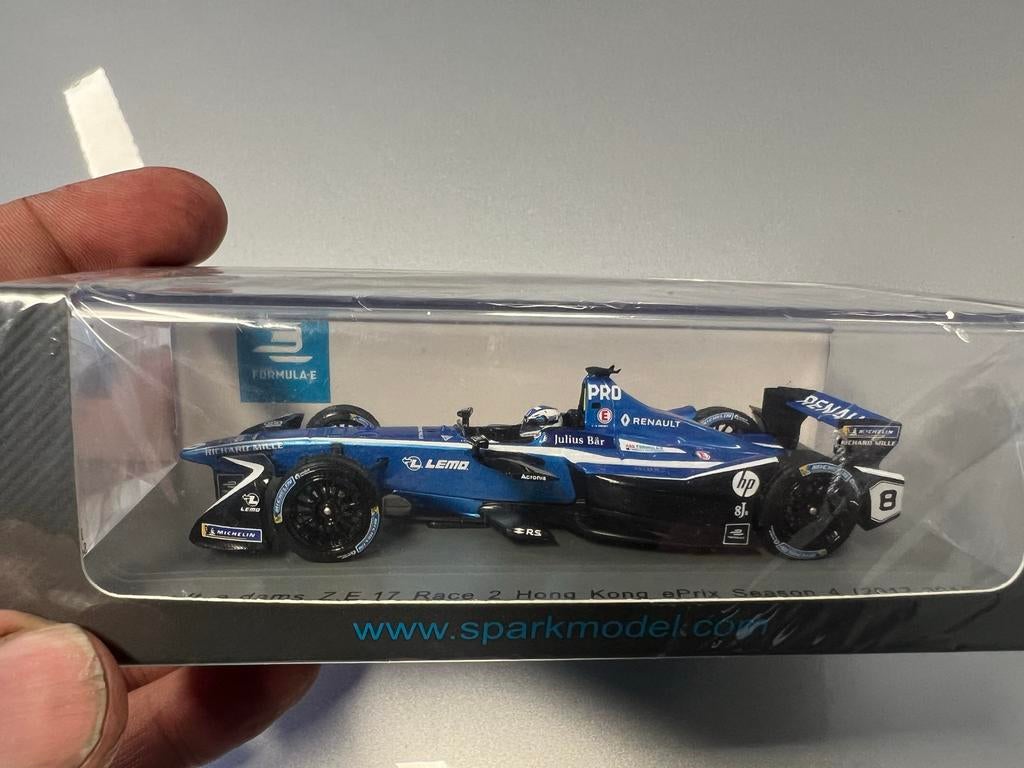 Spark Renault e.dams Z.E.17 Formule E modelauto, Ophalen of Verzenden, Zo goed als nieuw, Auto, Overige merken