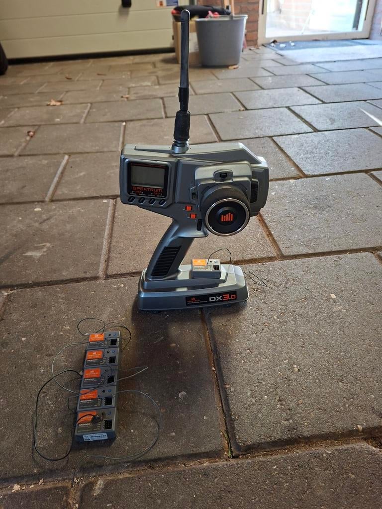 Spektrum dx 3.0 inclusief 6 ontvangers, Ophalen of Verzenden, Overige schalen, Onderdeel