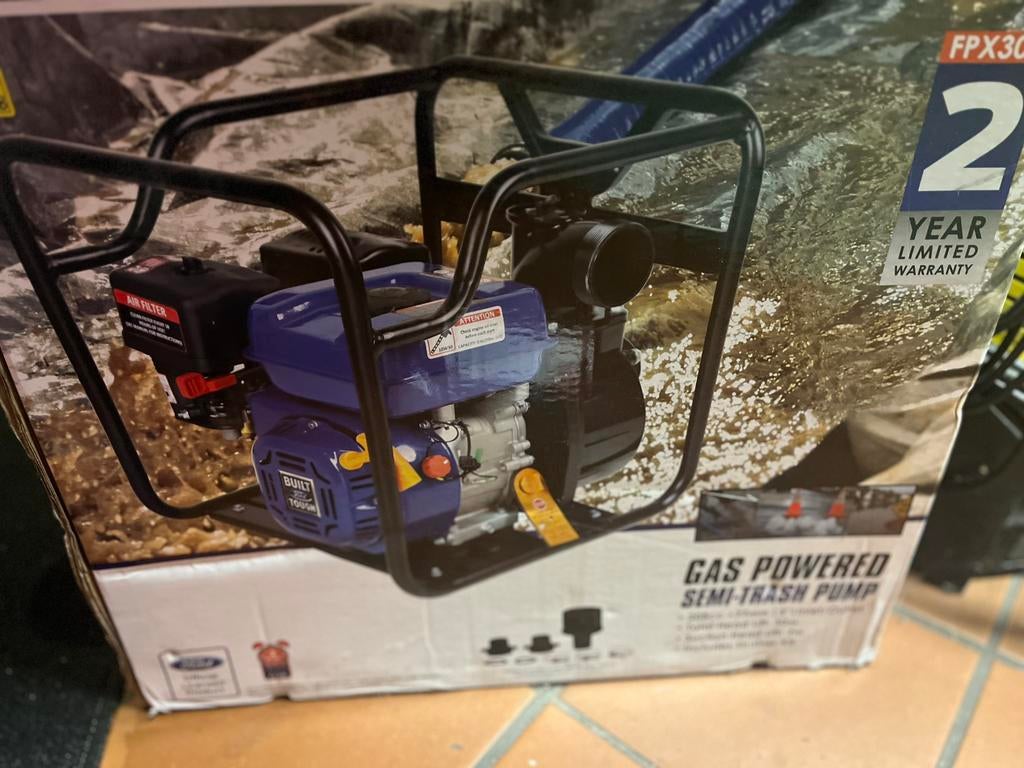 Ford FPX 30 E Benzinemotor waterpomp Nieuw, Dompelpomp, Meerenakkerweg 3a, Eindhoven, Nieuw, Ophalen of Verzenden