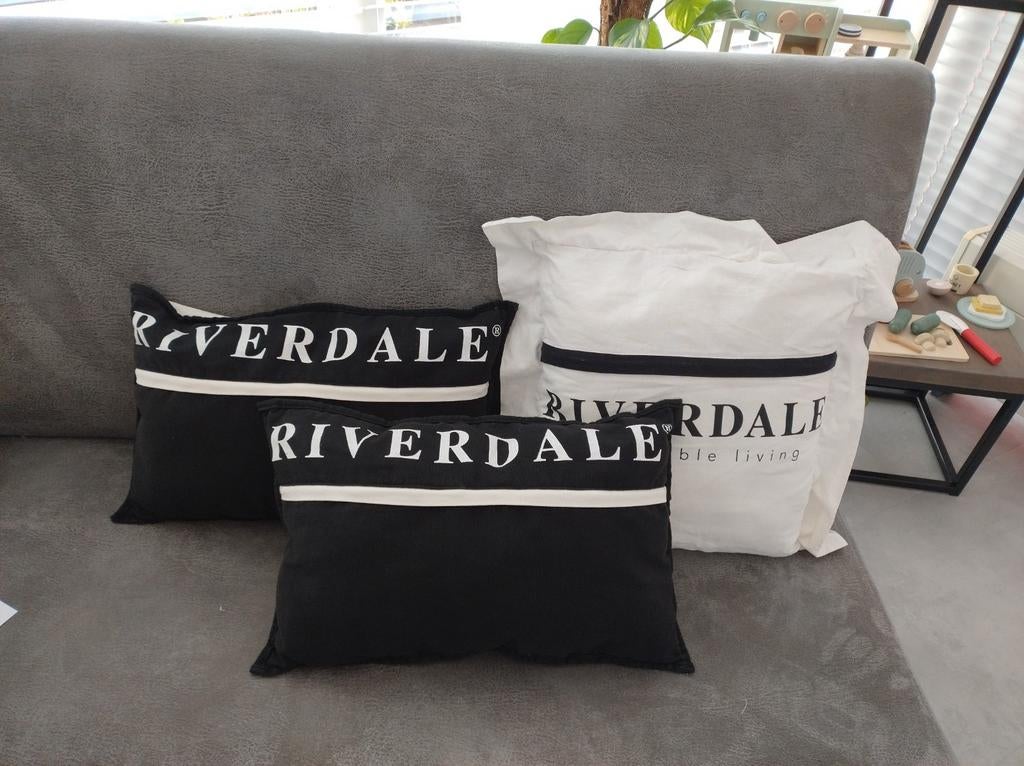 Riverdale kussens, Huis en Inrichting, Ophalen of Verzenden, Gebruikt, Wit, Rechthoekig