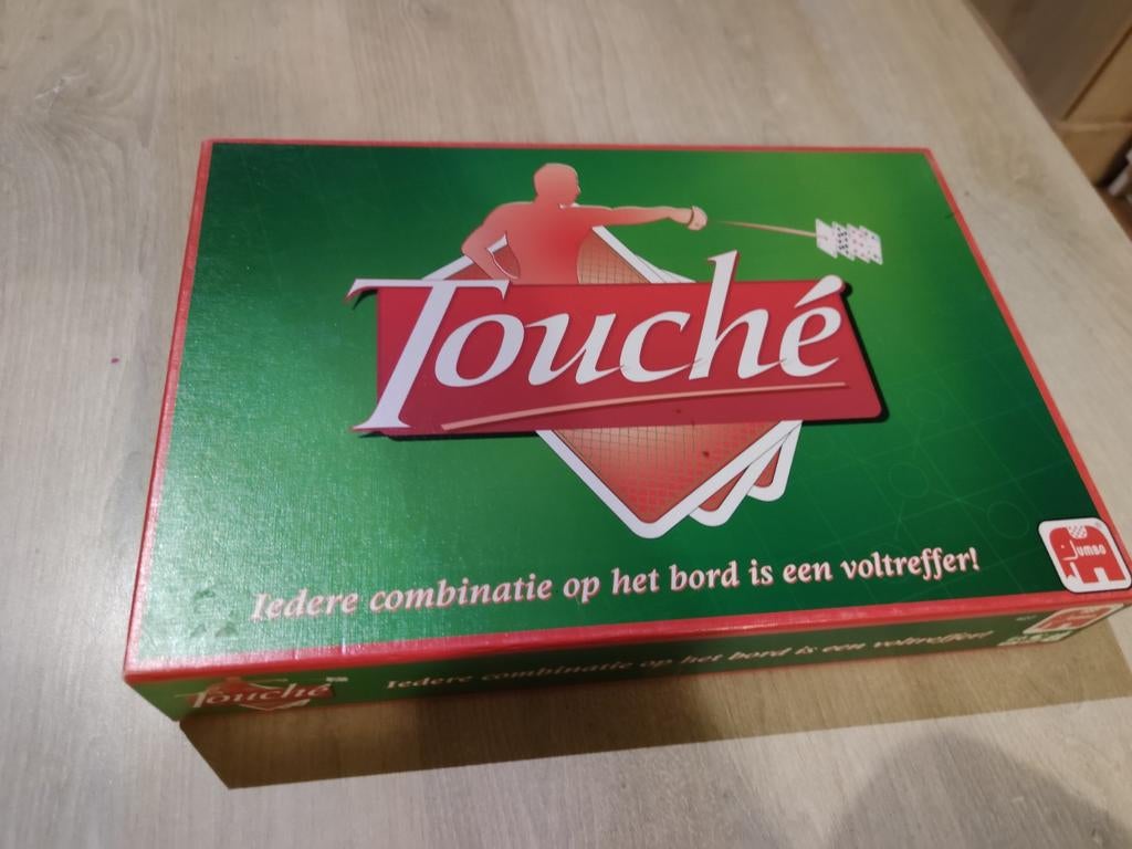 Touche! Bordspel - Leuk en uitdagend!, Hobby en Vrije tijd, Gezelschapsspellen | Bordspellen, Gebruikt, Elephant Enterprises, Vijf spelers of meer