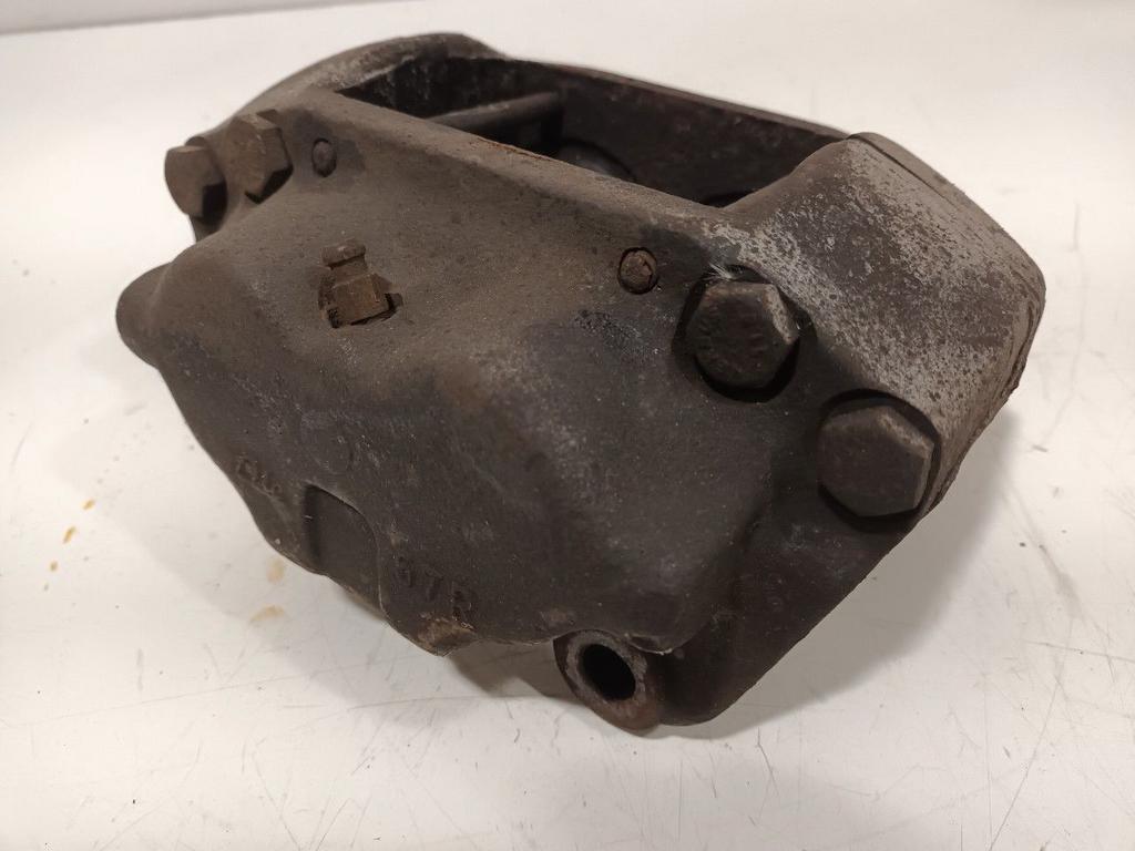 Remklauw rechts voor BMW 2500, Onderdelen@venauto.nl, Van der Ven Autorecycling B.V., Gebruikt, Ettenseweg 76, 4706 PB Roosendaal, The Netherlands