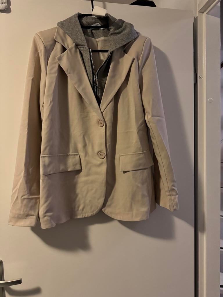 Blazer nieuw, Kleding | Dames, Jasjes, Kostuums en Pakken, Beige, Nieuw, Ophalen of Verzenden, Jasje