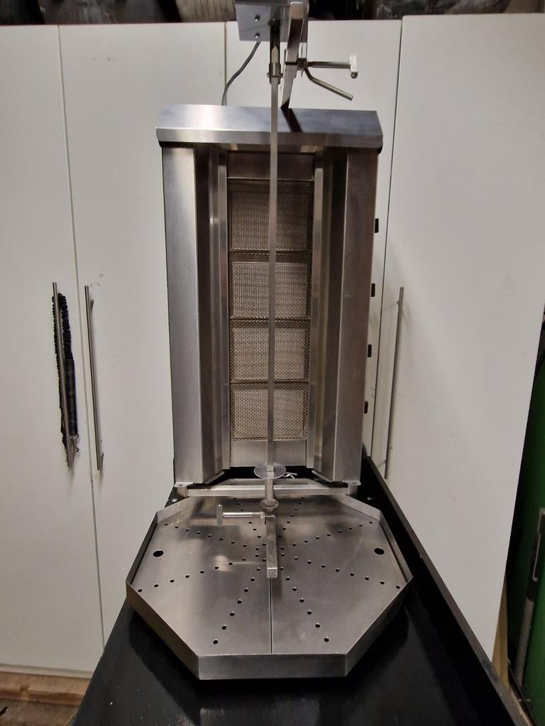 Maxima Döner Grill DMUG 104. 4 branders, Witgoed en Apparatuur, Grillplaten, Ophalen