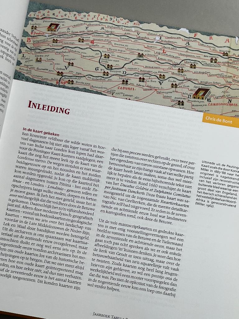 De Betuwe aangekaart – Een historische topografie 2009, Ophalen of Verzenden, 20e eeuw of later, Zo goed als nieuw