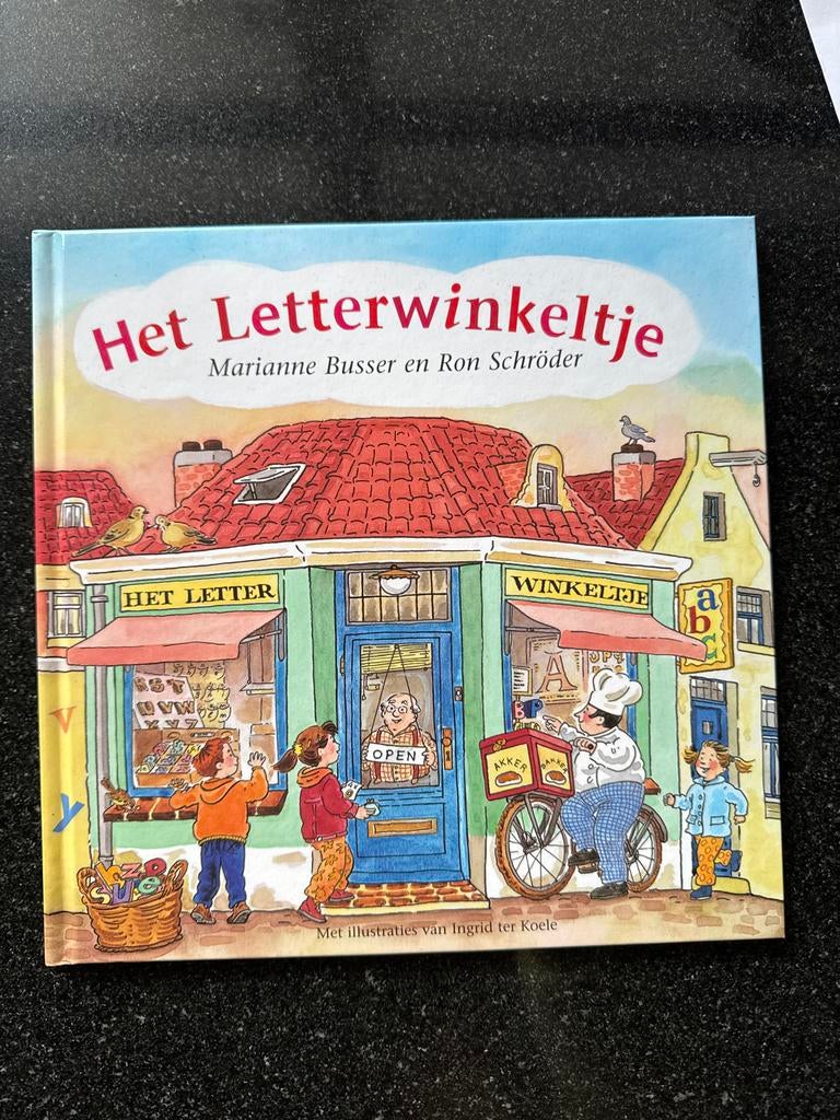 Het Letterwinkeltje - Marianne Busser en Ron Schröder, Ophalen of Verzenden, Zo goed als nieuw, Sprookjes